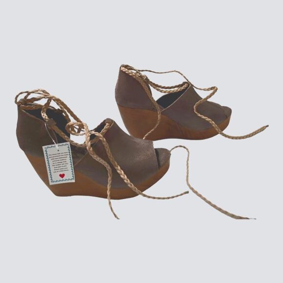 Very Volatile Platform Wooden Wedge Bronze Leather Gladiator Sandals Size 8 New! - Picture 2 of 13